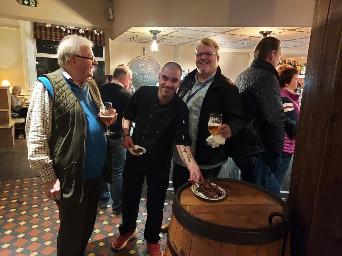 فندق Trawden Arms Community Owned Pub Winewall المظهر الخارجي الصورة
